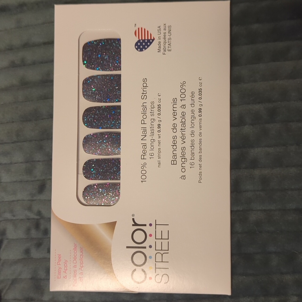 NWT Colorstreet Holidaze